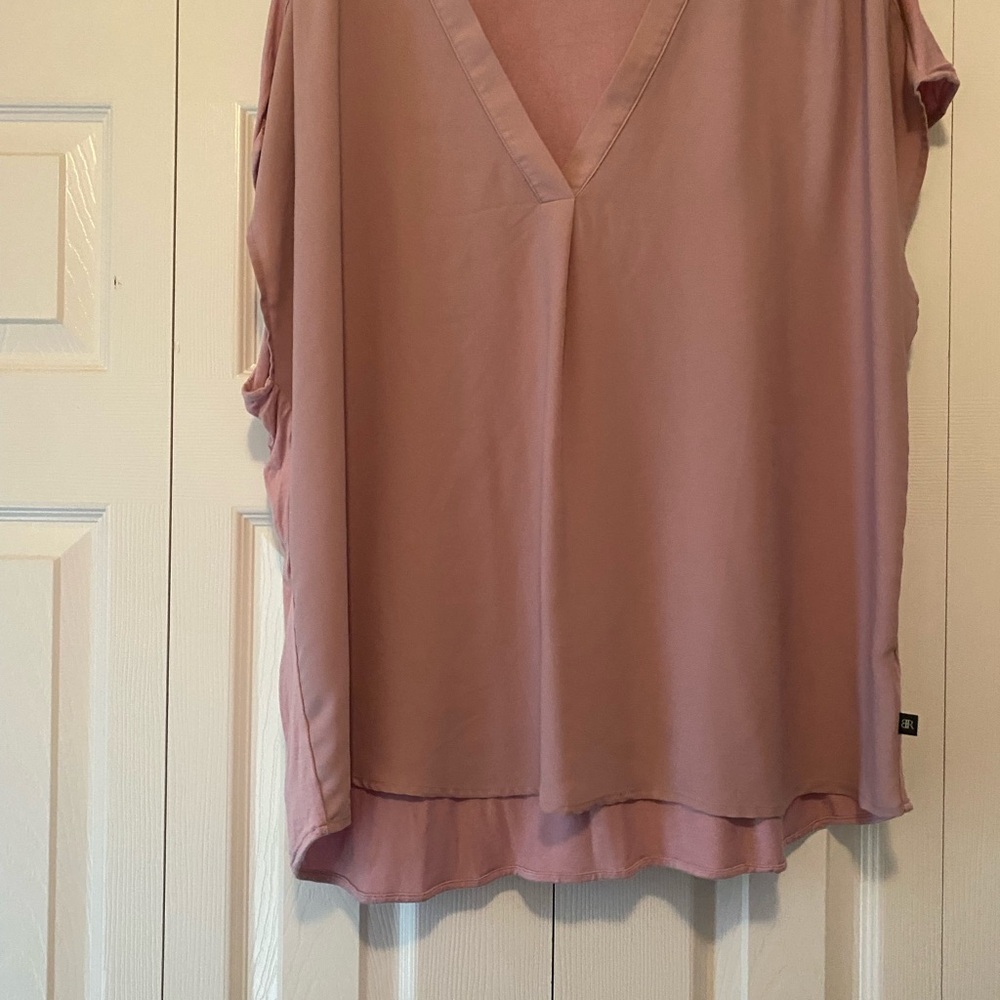 Banana Republic Dusty Pink V-Neck Blouse